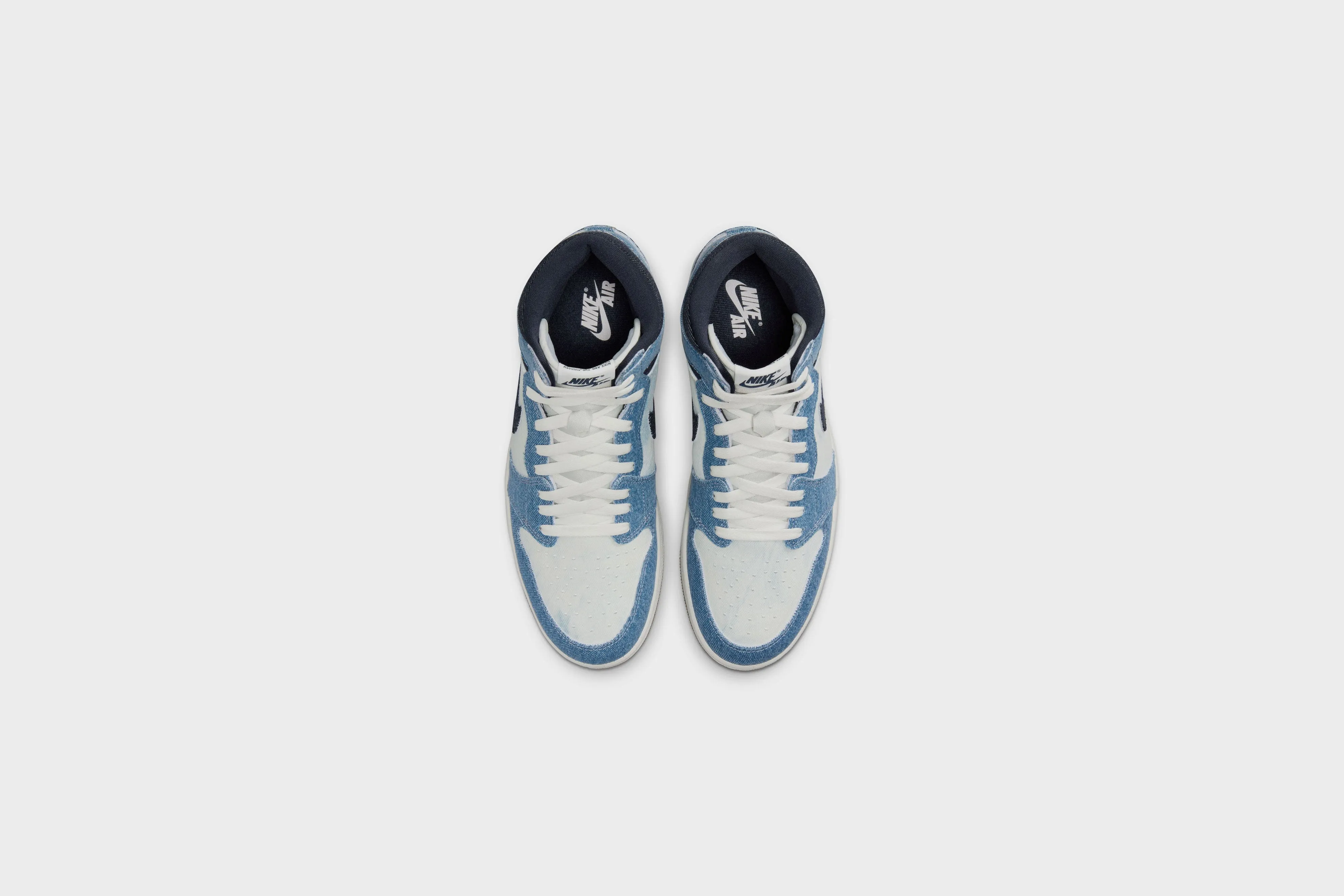 Air Jordan 1 Retro High OG (Summit White/Obsidian)
