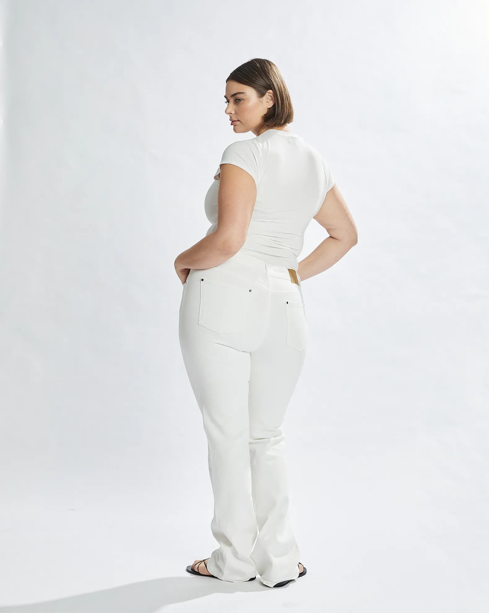 Bodie Jeans White Cropped