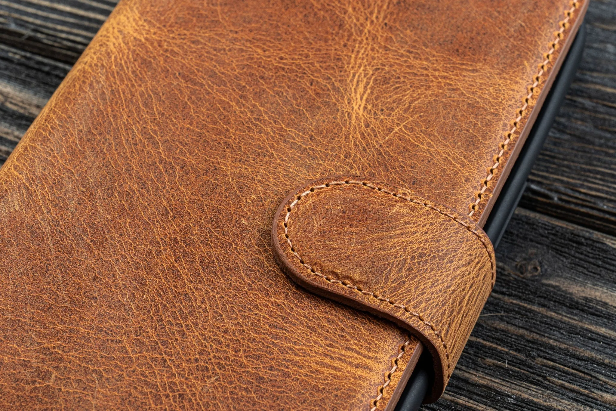 iPhone 12 / iPhone 12 Pro (6.1") Leather Wallet Case