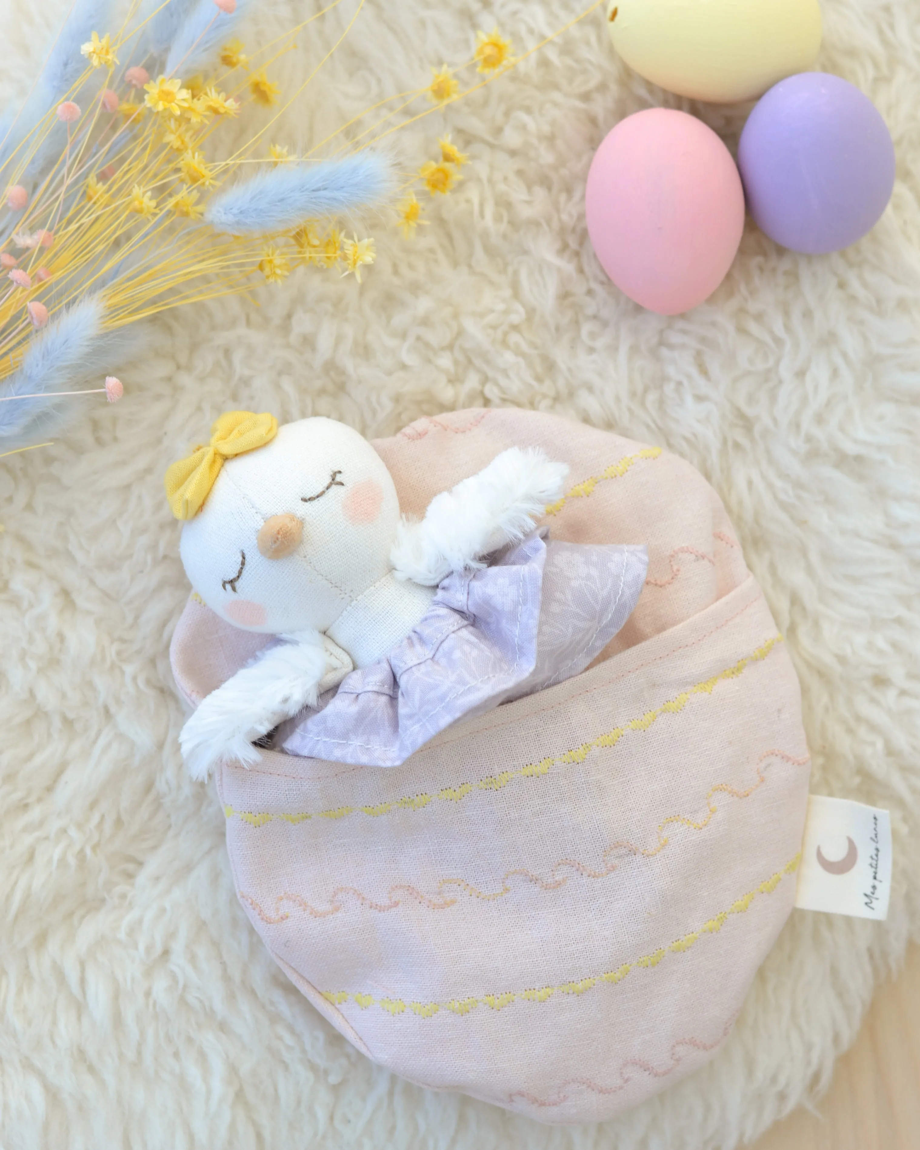 Mini Chick and Easter Egg-shaped Bed