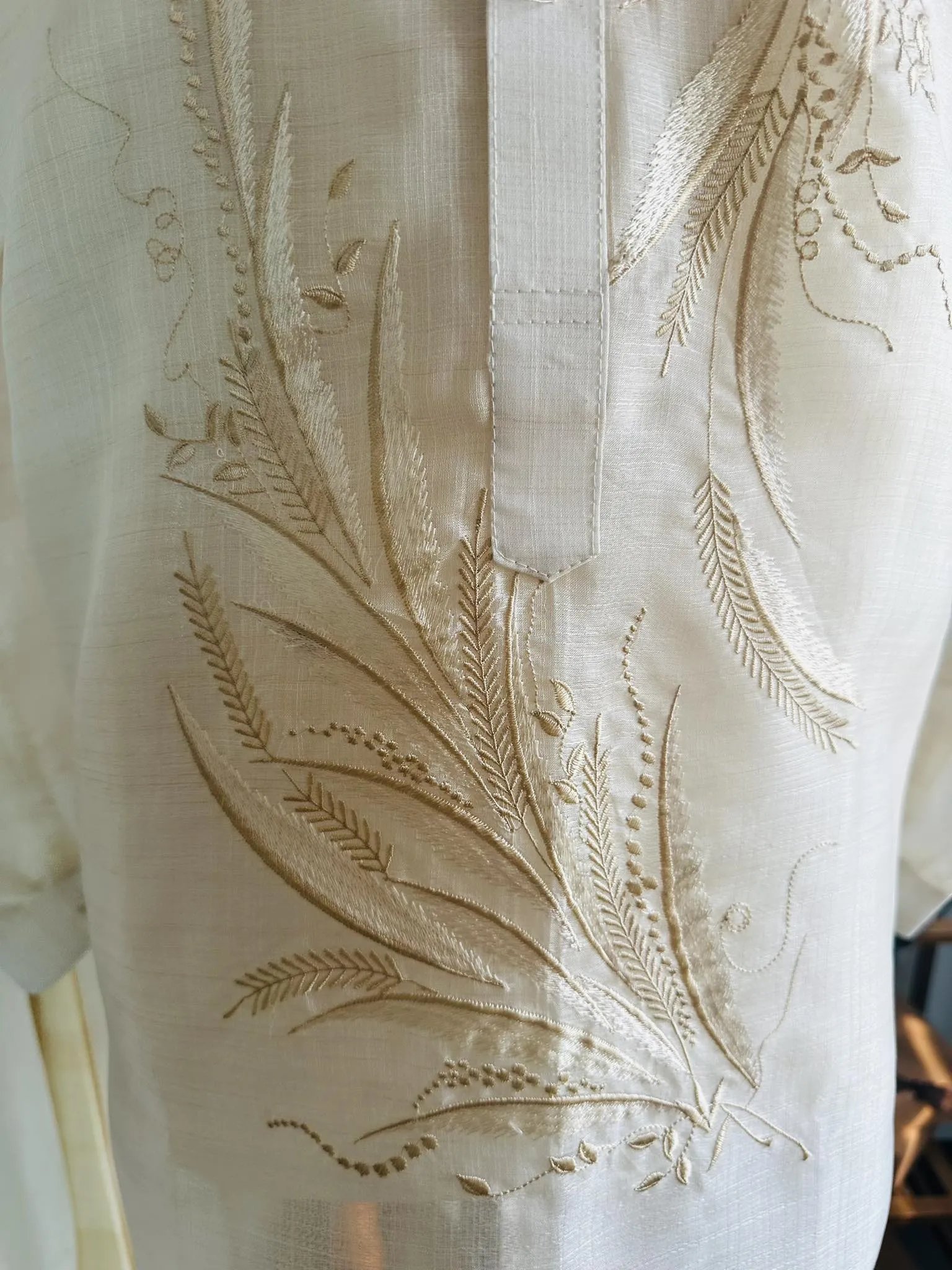 Premium & Elegant Barong Tagalog Piña Cocoon - Sandro JN75 - XL - CL555