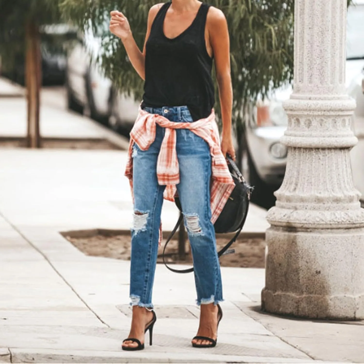 Women Capri Jeans Mid Waisted Ripped Boyfriend Jeans Straight Leg Cropped Jean Raw Hem Distressed Denim Pants